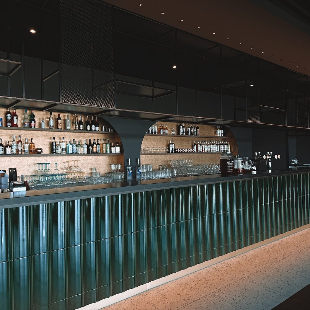 Bar Lounge Paxton 2