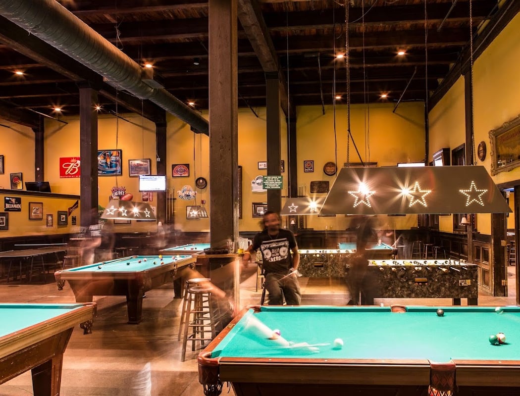 Cricket's Draft House & Grill 3