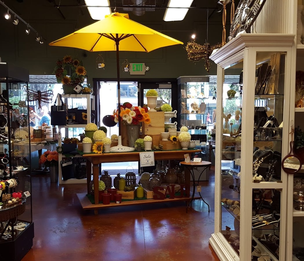 Sip & Shop 1