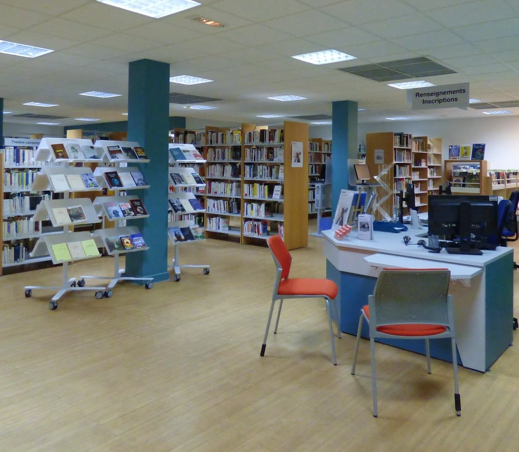 Bibliothèque Oscar Wilde 2