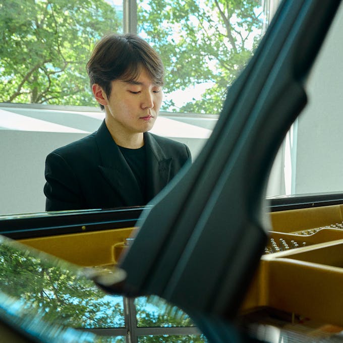 Seong-Jin Cho in Recital 1