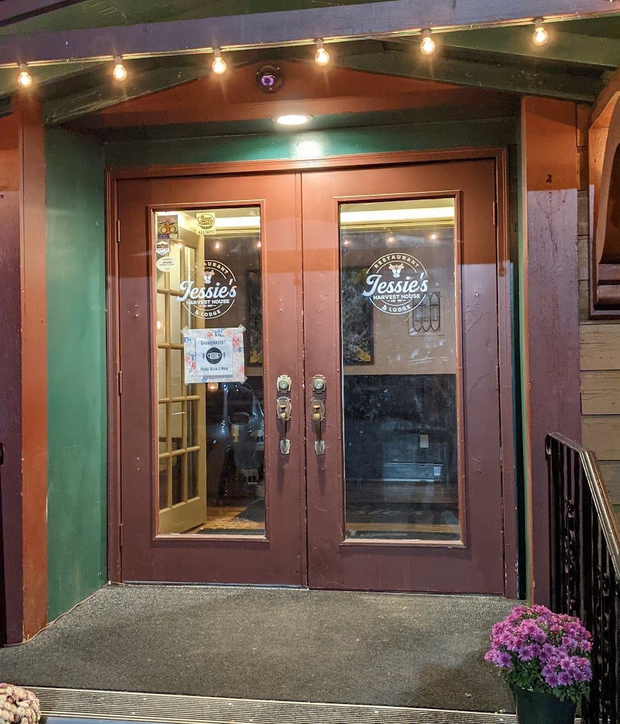 Jessie's Harvest House Restaurant 2