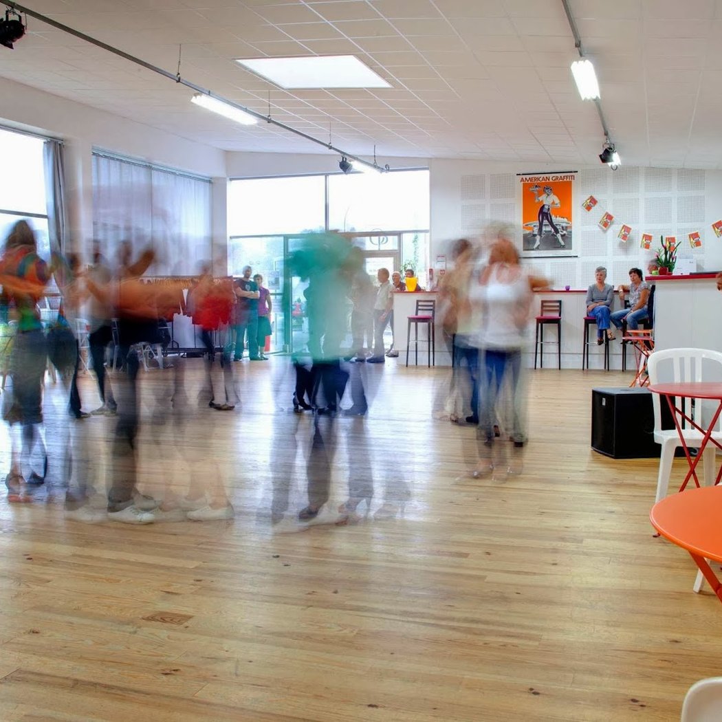 Dance School Sandrine Salsa, Rock, Bachata, Lindy Hop, Kizomba 1