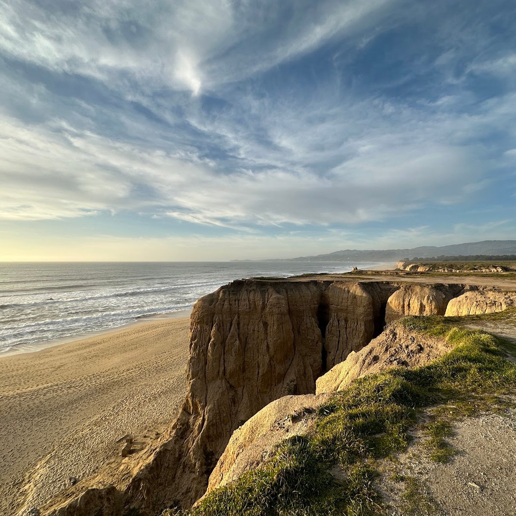 Half Moon bay trailhead parking 1