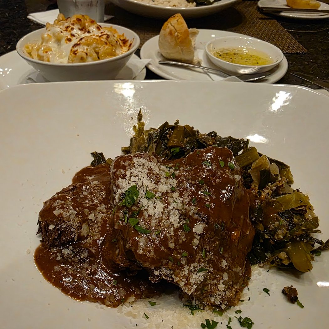 Cola's Restaurant 1