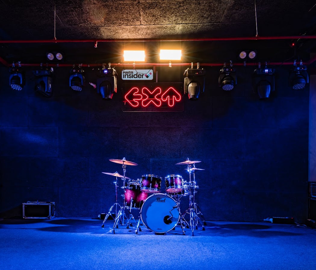 The Moonshine Project / EXT 2