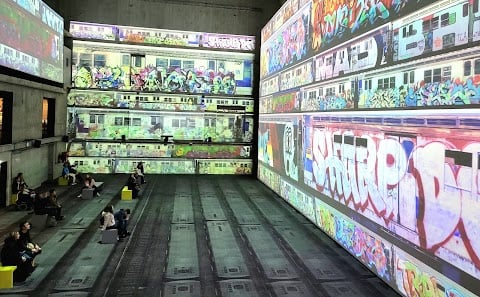 Loading. L'art urbain à l'ère numérique 1