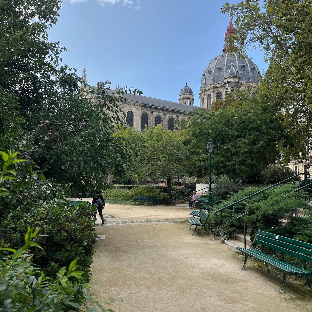 Jardin ouvert la nuit 2