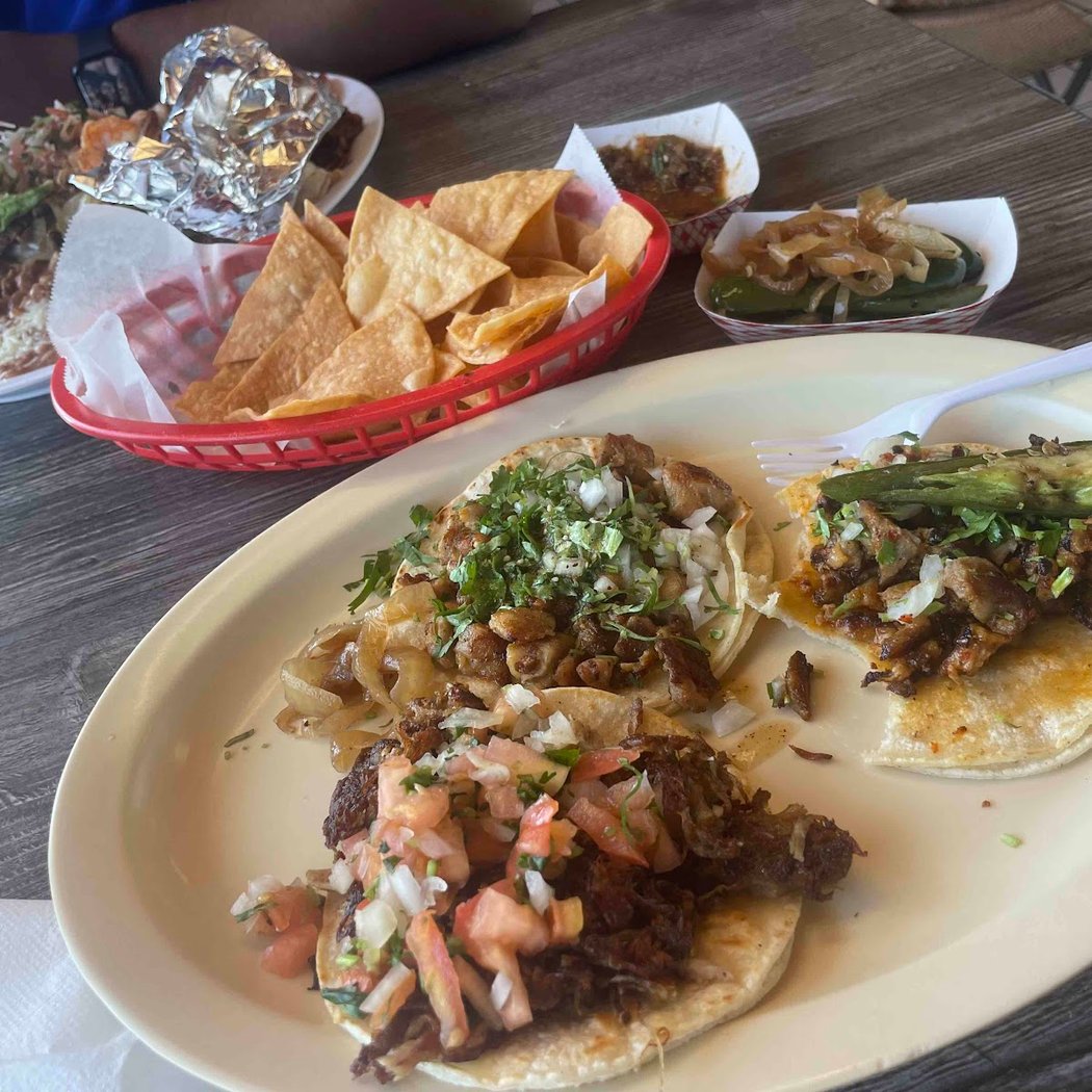 Taqueria Eduardo 3
