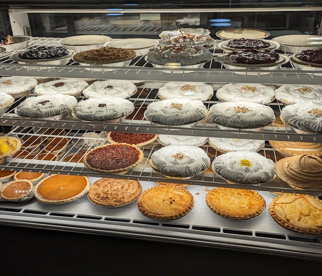 Nation's Giant Hamburgers & Great Pies 2