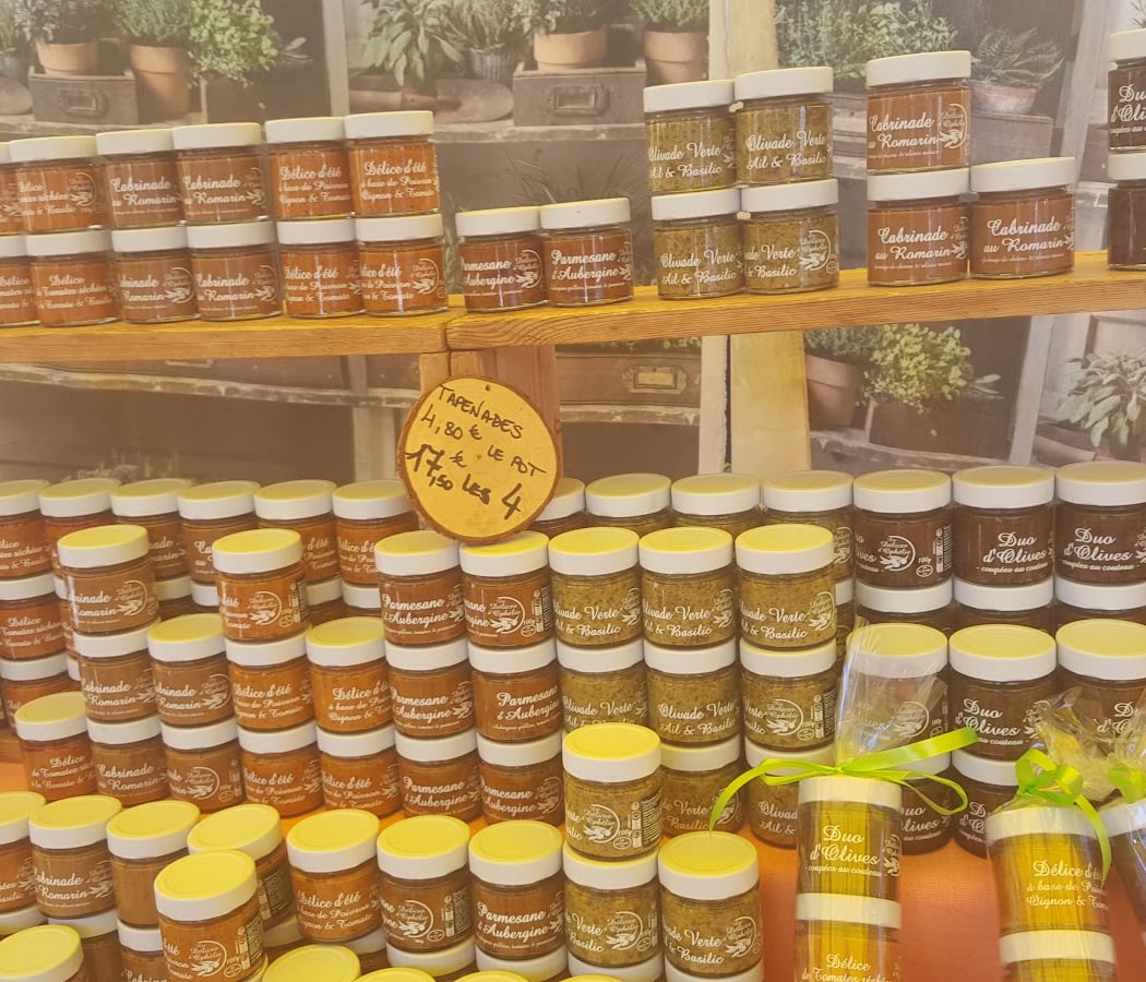 Grand Marchè du Vendredi matin a La Capte sur Hyères 1