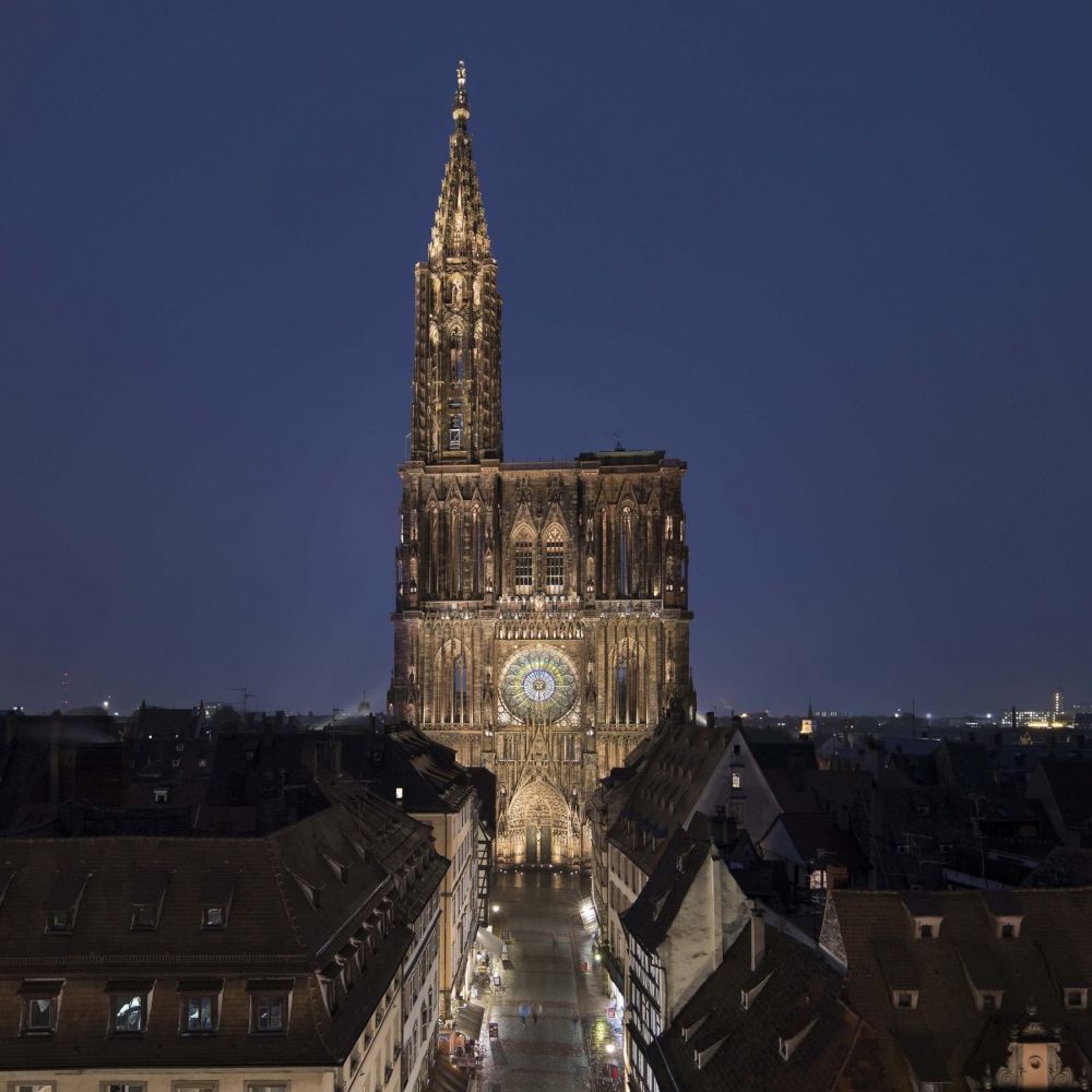 Light Show on the Cathedral's Façade 3