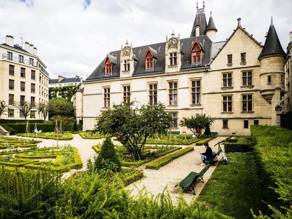 Hôtel de Sens 1