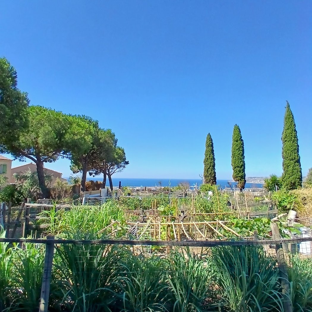 Partagé Le Belvédère de La Viste Garden 1