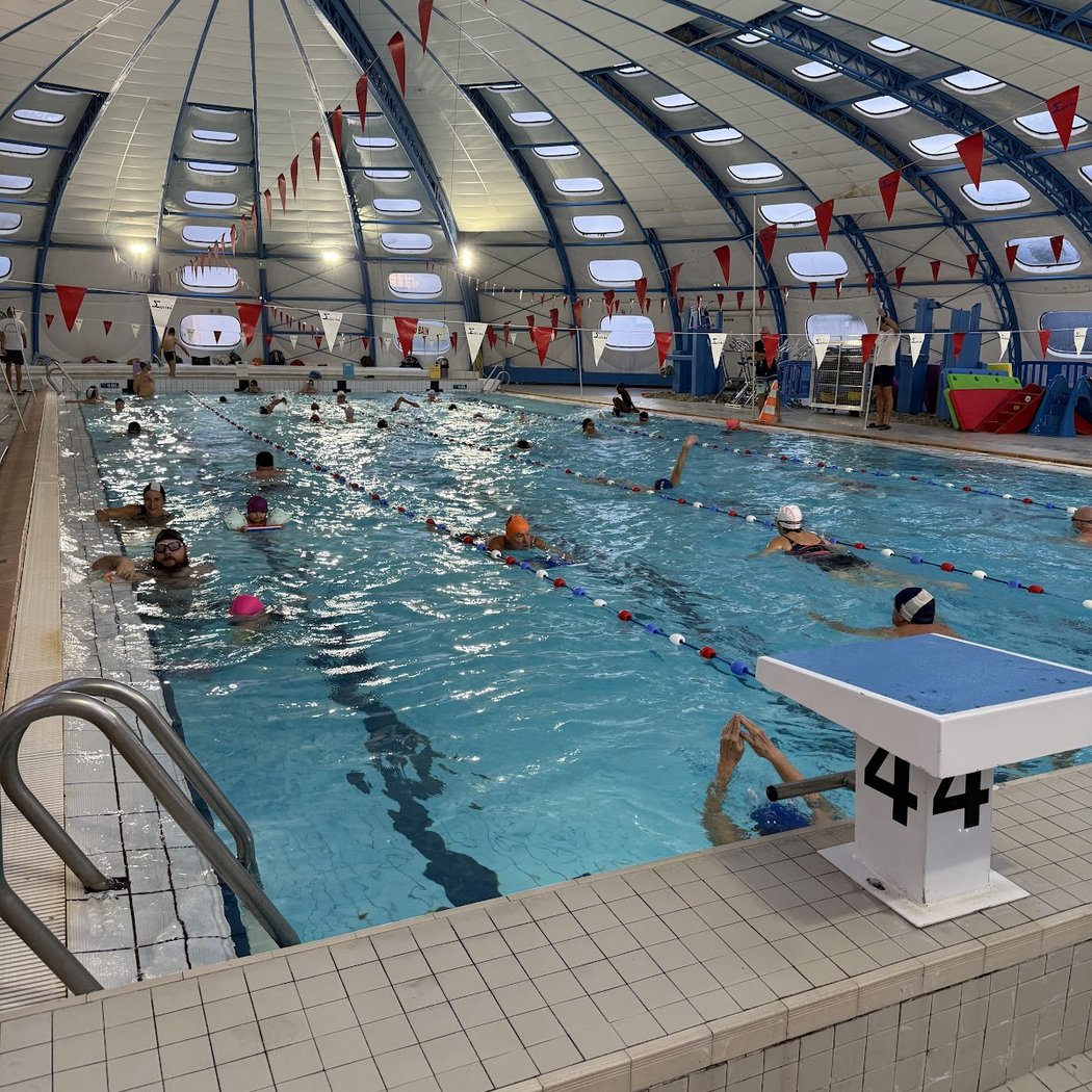 Municipal swimming pool Desautel 3