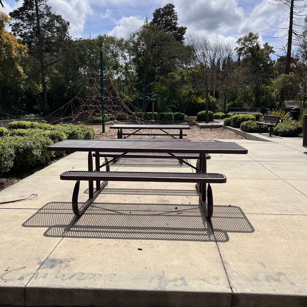 Dove Beeger Park 3