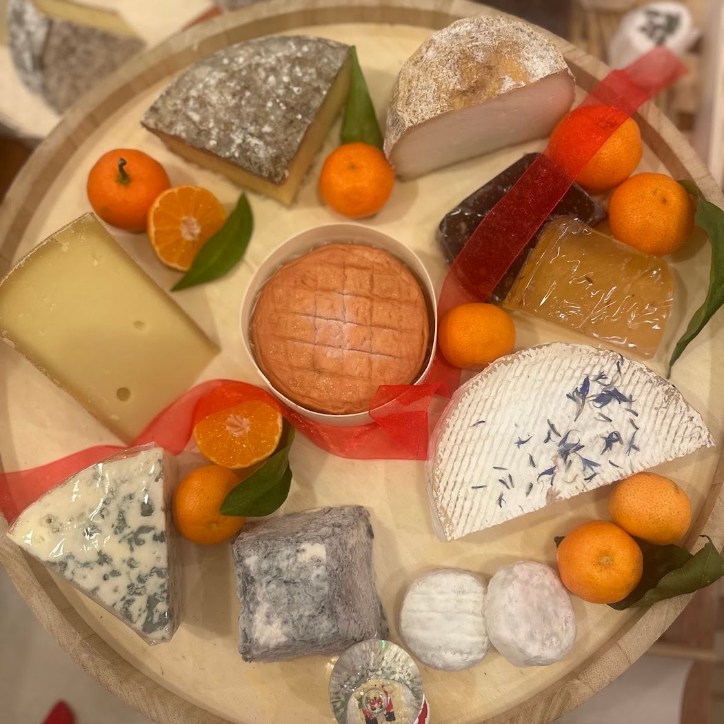 Fromagerie Au Chien Sous La Table - Mairie 1