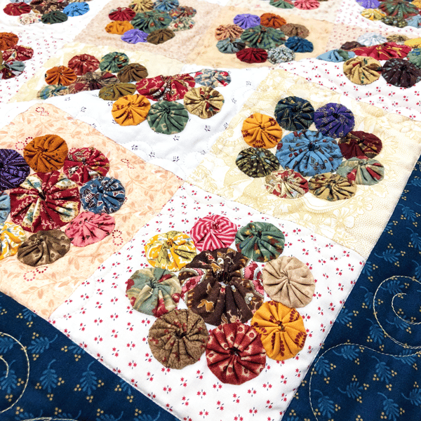 Amazing Yo-Yo Quilt 1