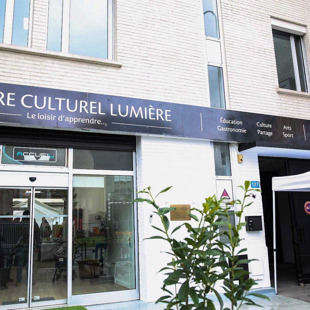 Centre Culturel Lumière 1