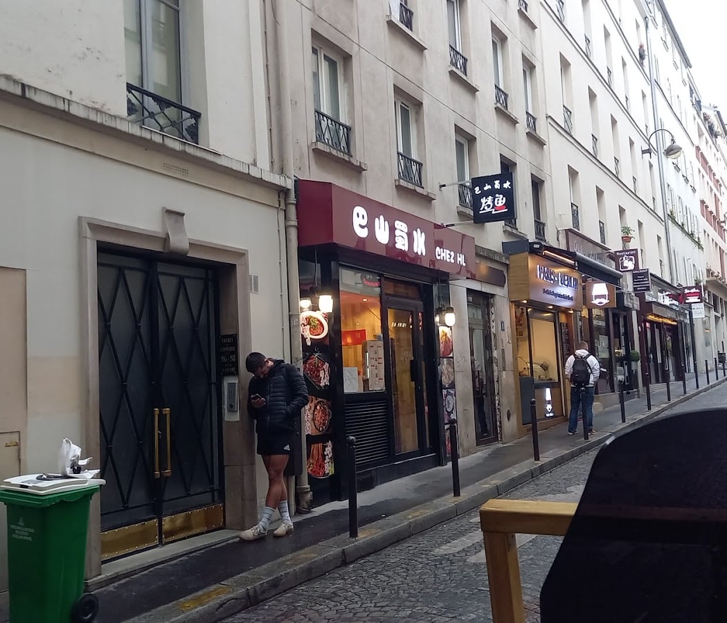 CHEZ HL 2