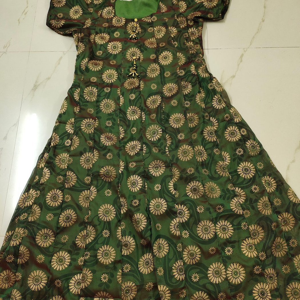 BINI LADIES TAILORING CLASSES 3