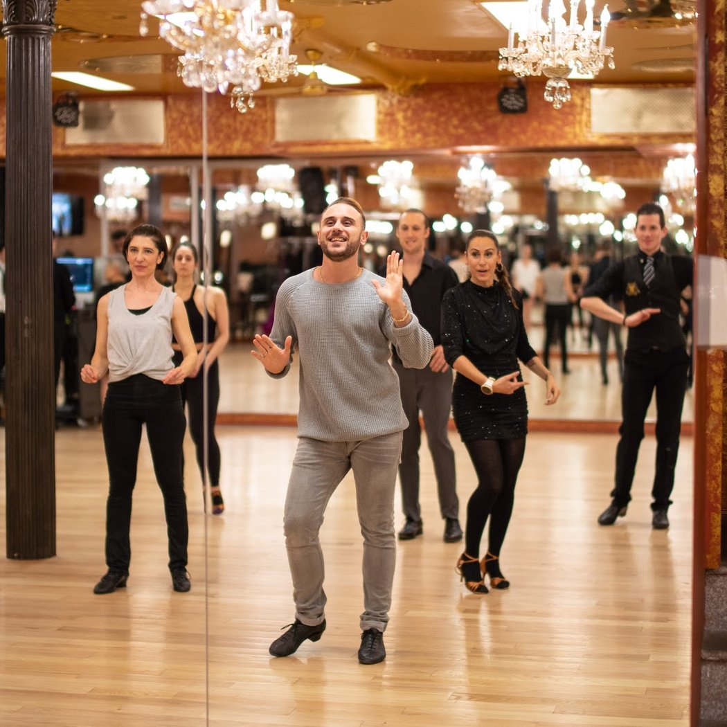 Beginner Salsa & Bachata Group Classes 2