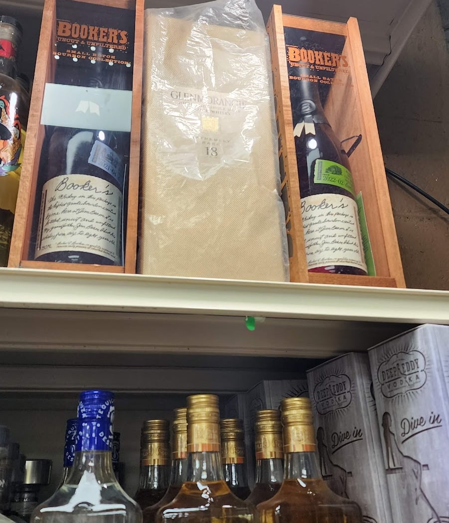 Don's Market & Liquor 3