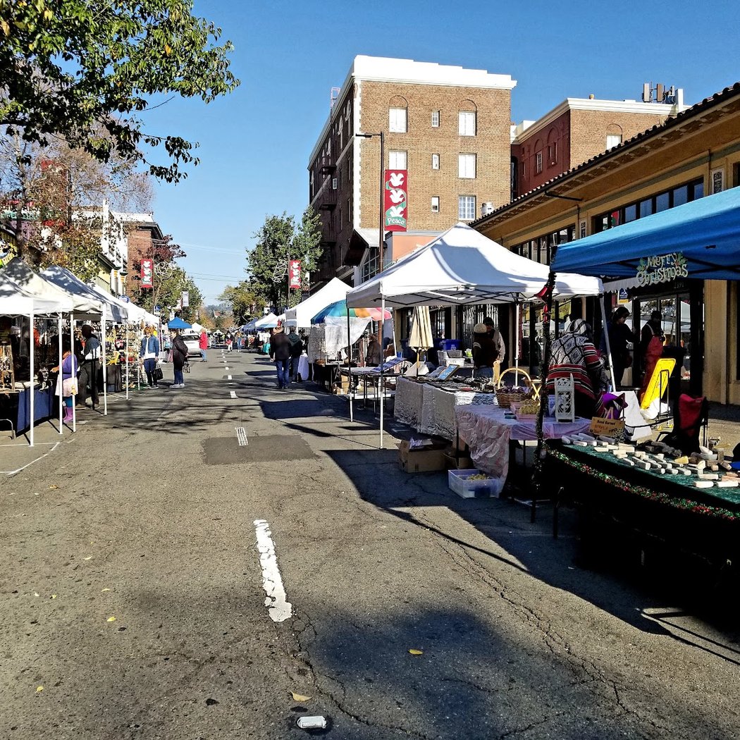 Telegraph Ave Holiday Street Fair and Grateful Days Festival 2