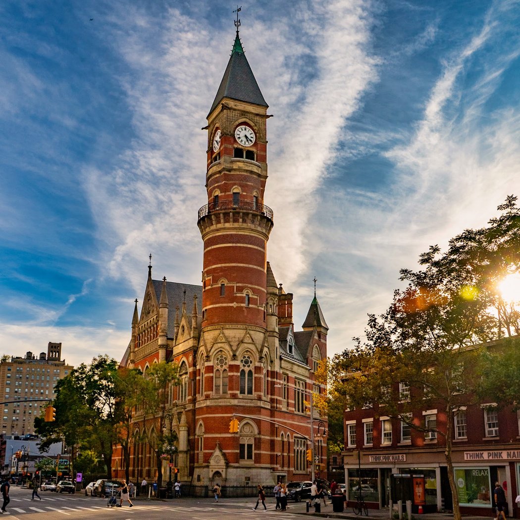 Walking New York: Manhattan History on Foot 1