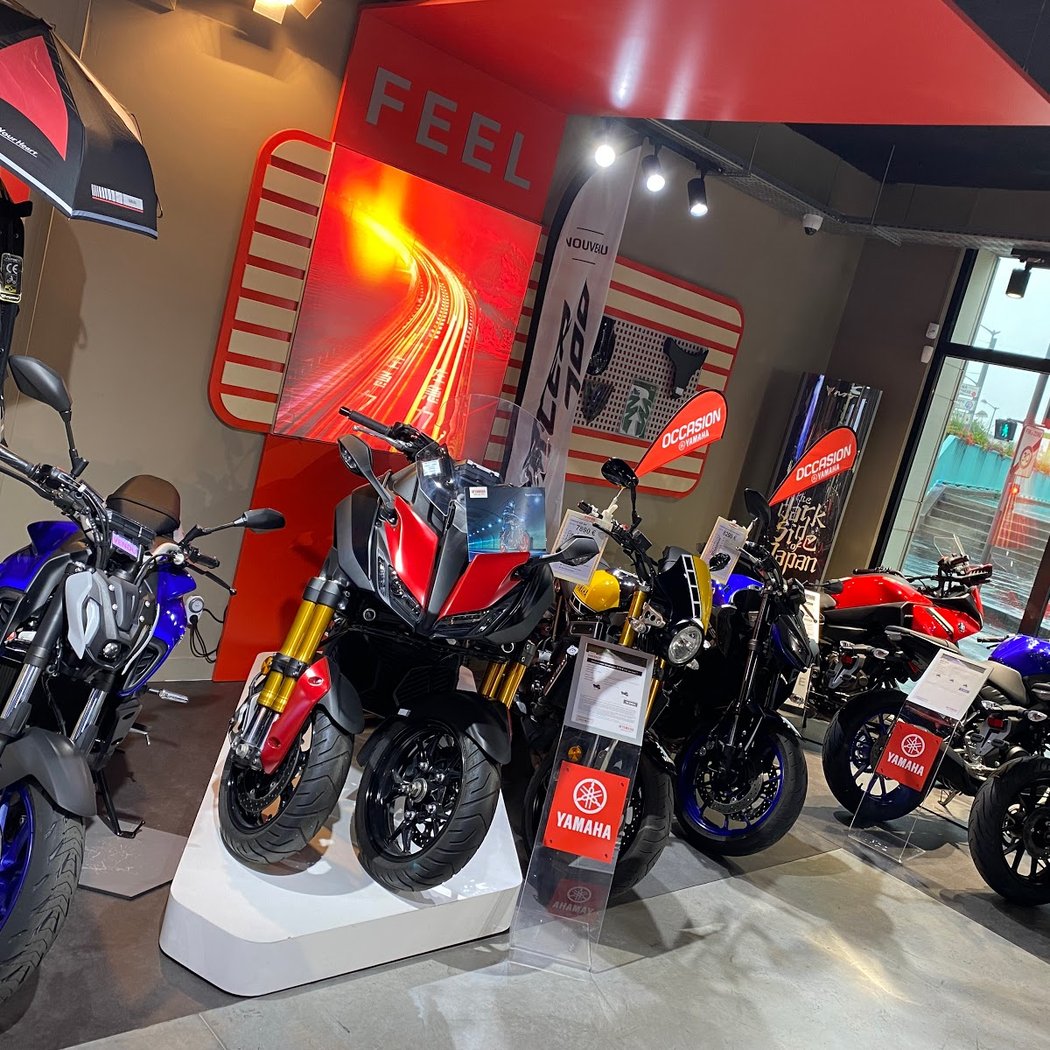 YAMAHA ACROMOTO 1