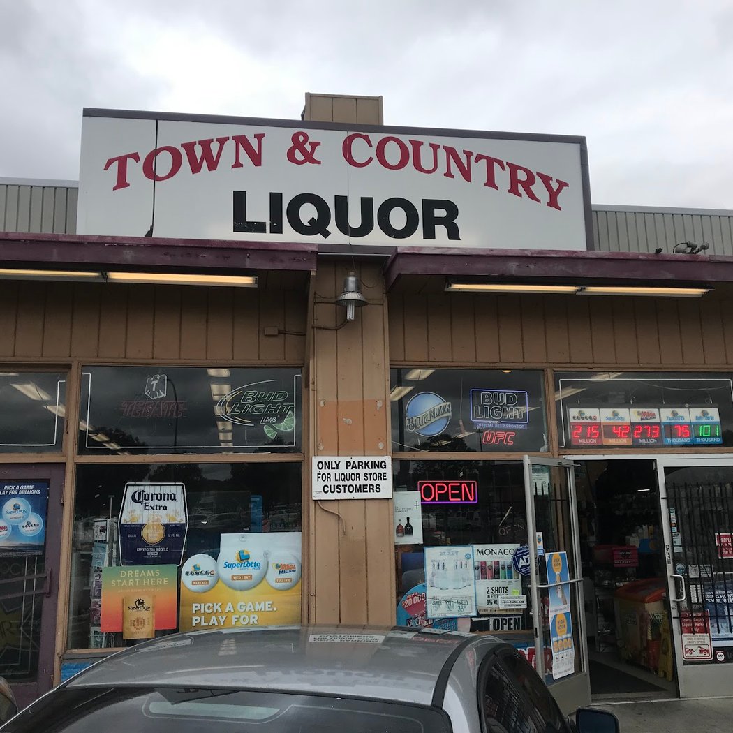 Town & Country Liquor 1