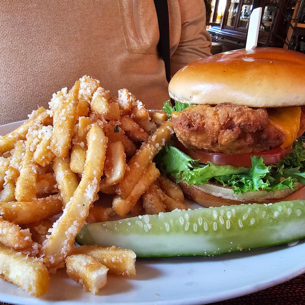 Tree House Tavern 2