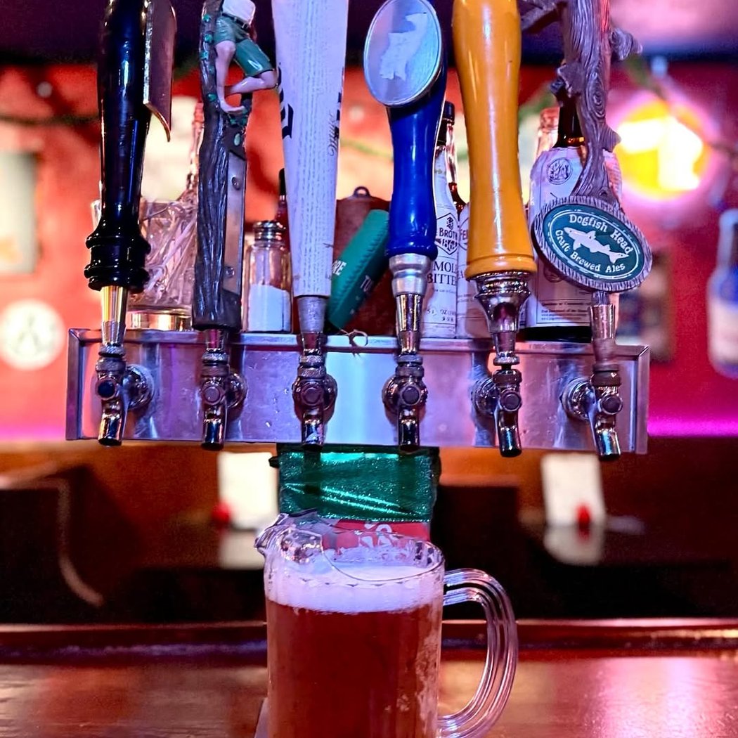 Alley Bar 1