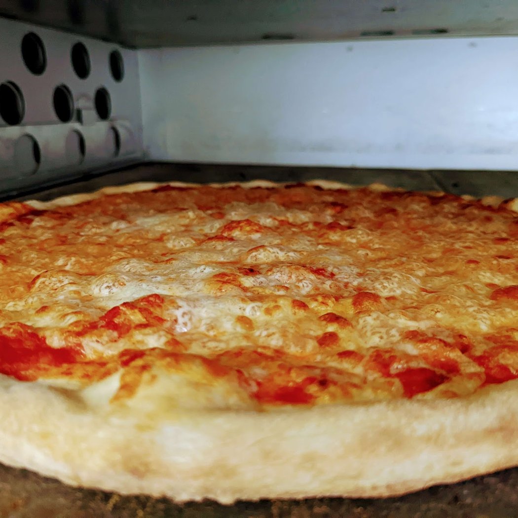Dado's Pizza and Taproom Harlem 3