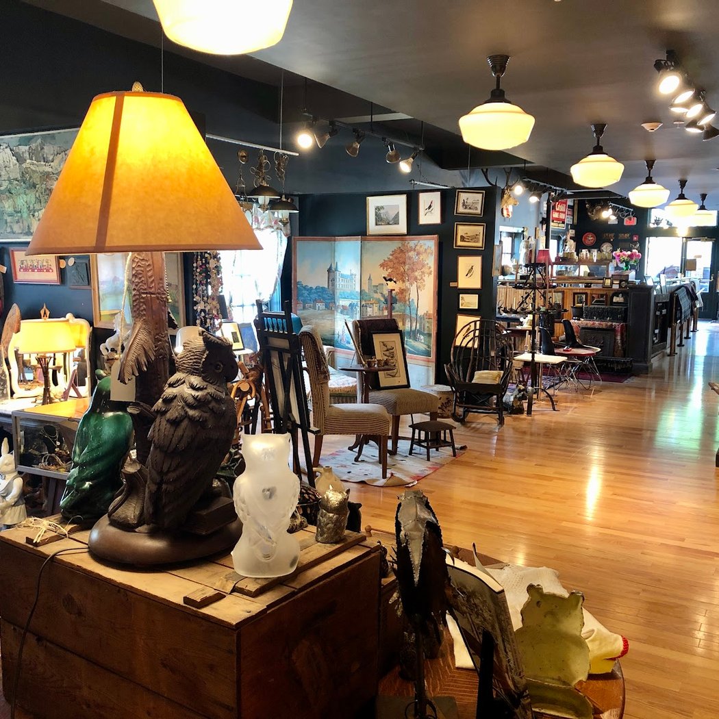 Tannersville Antique & Artisan Center 3