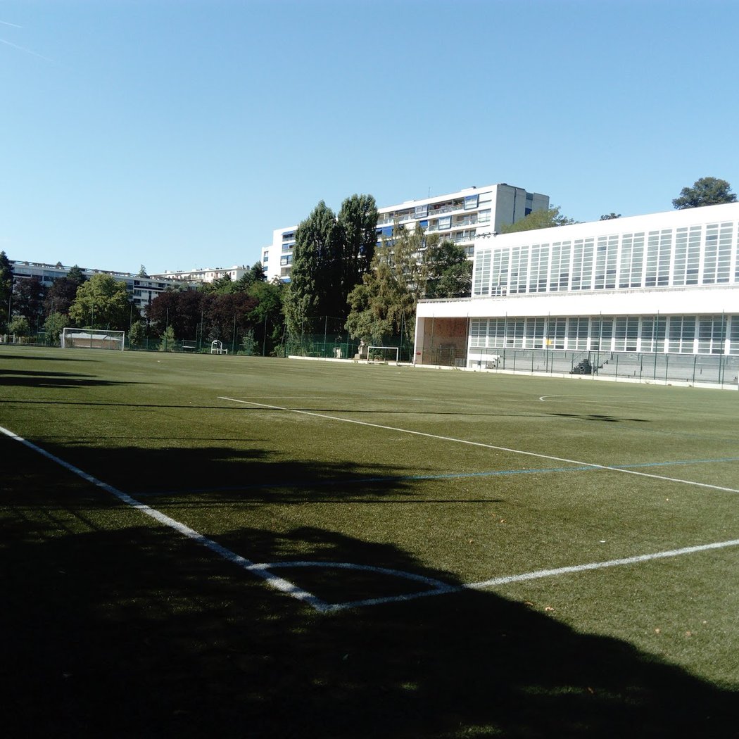 Stade Municipal de Ville-d'Avray 2