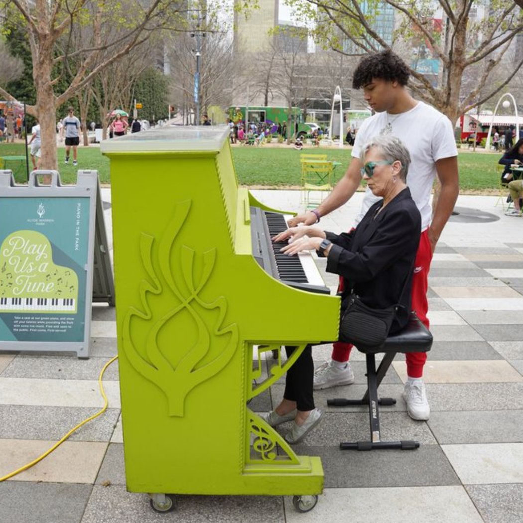 Piano in the Park 4