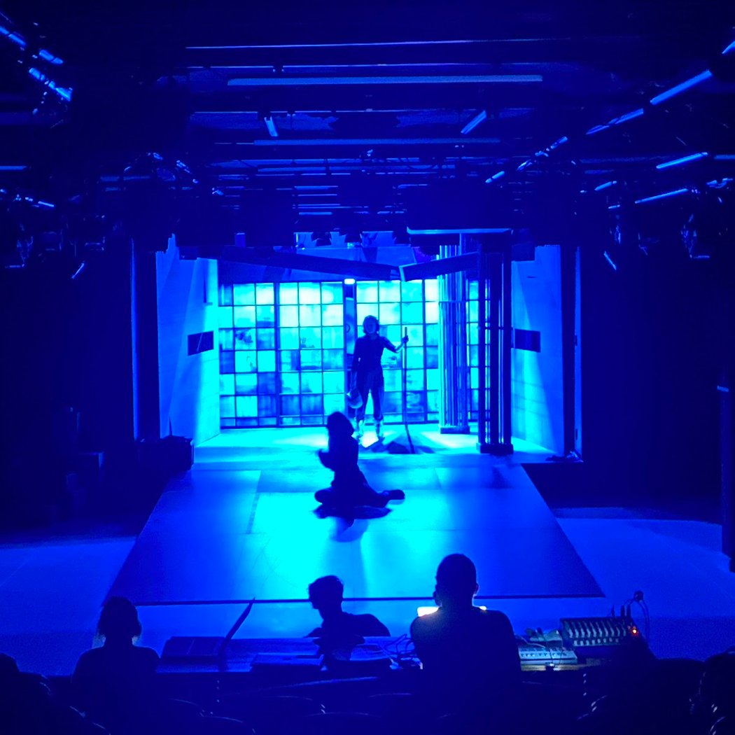 Theater am Neumarkt 1
