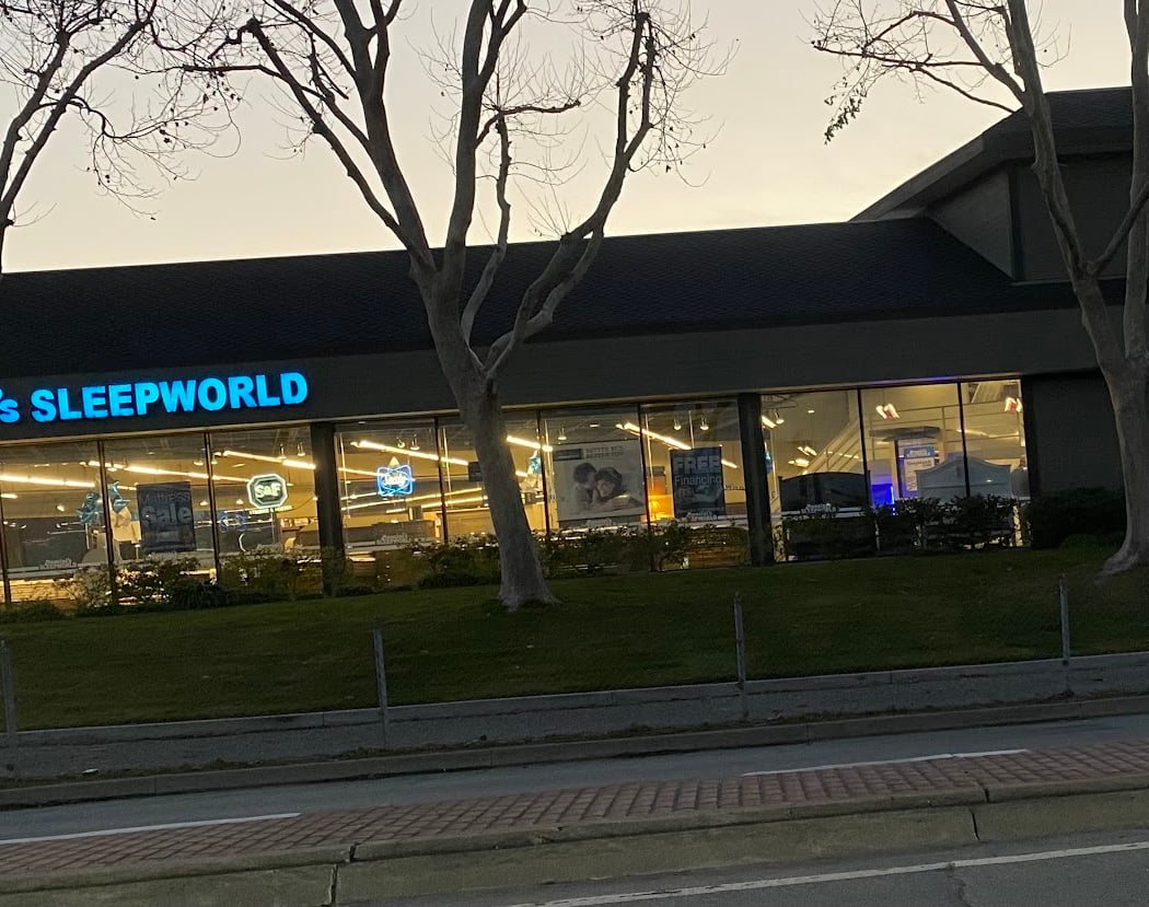 Mancini's Sleepworld Saratoga 2