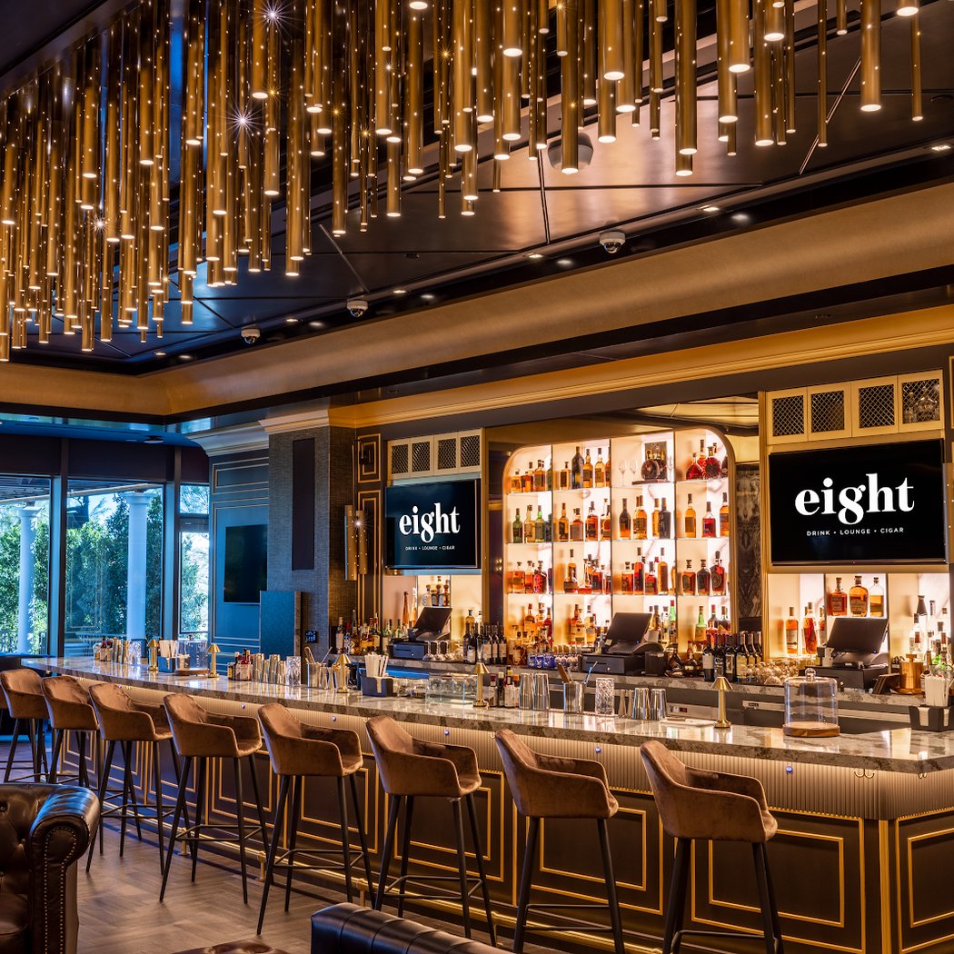 Eight Cigar Lounge 1