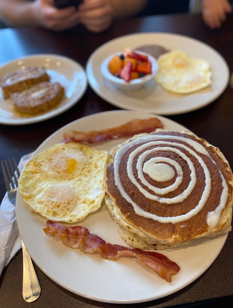 Egg Harbor Cafe 2