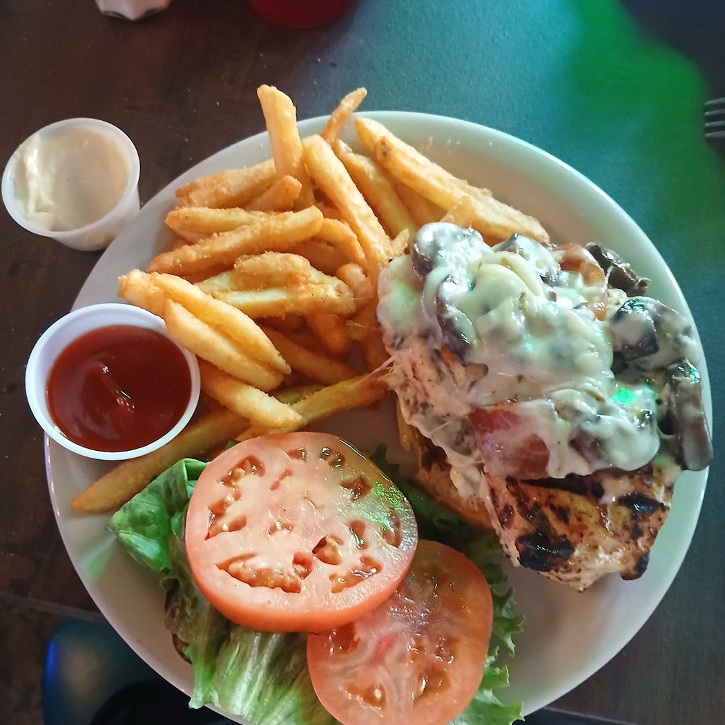 GuadalaHARRY's Bar & Grill 3