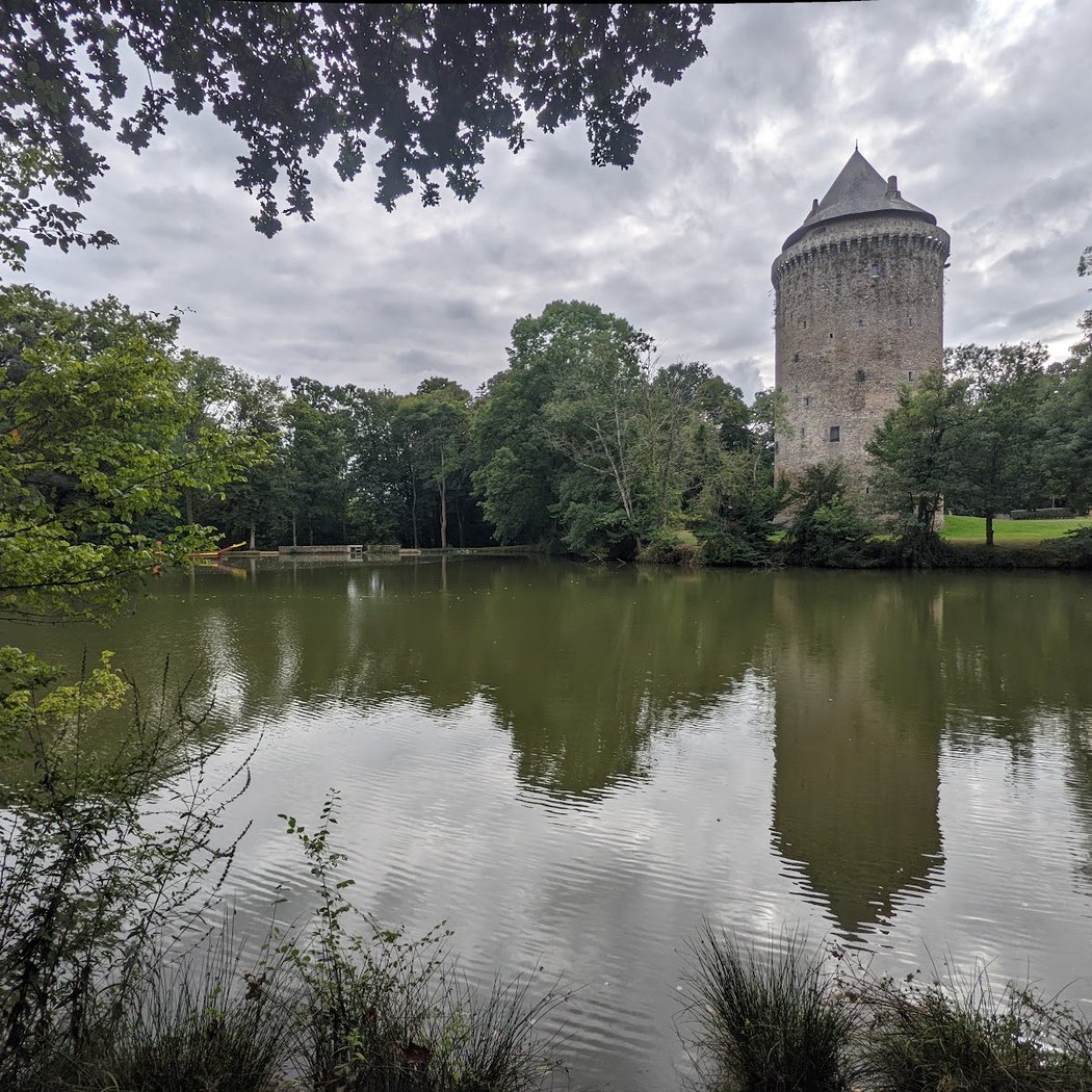 Parc de la Tour Du Guesclin 2