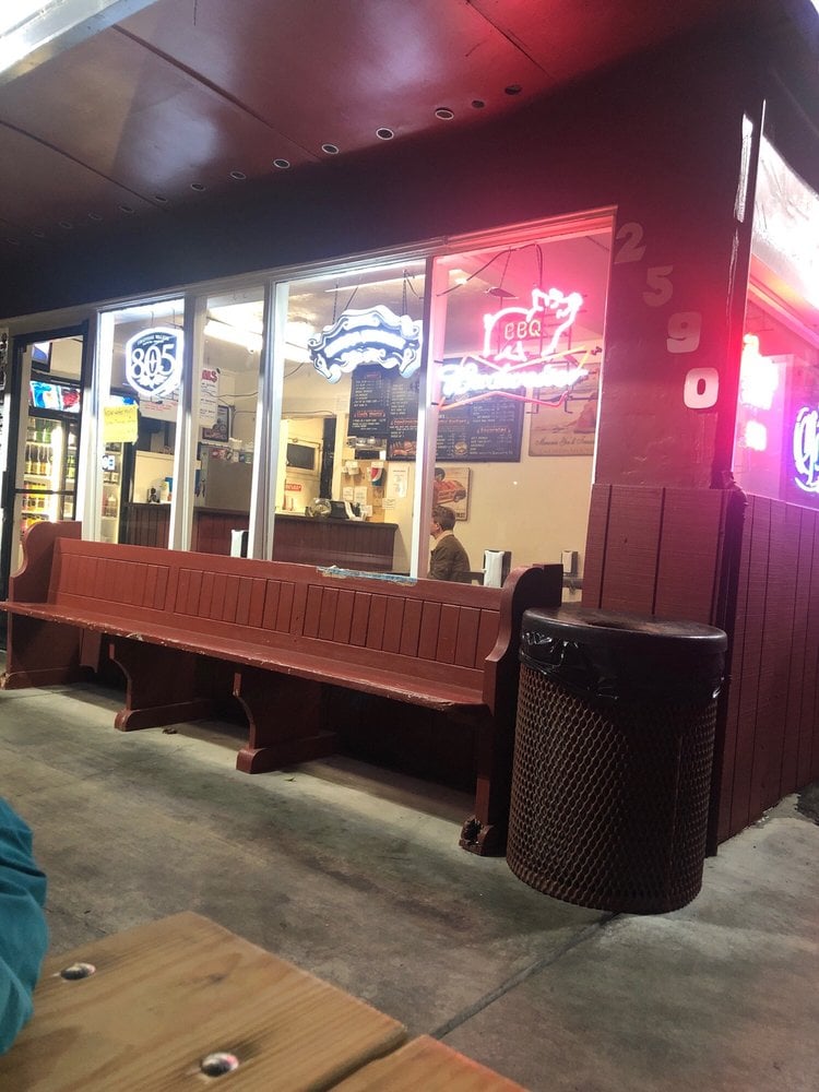 Cole's Bar-B-Q 2