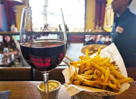 Le Garage Sausalito | Waterfront French Bistro 2