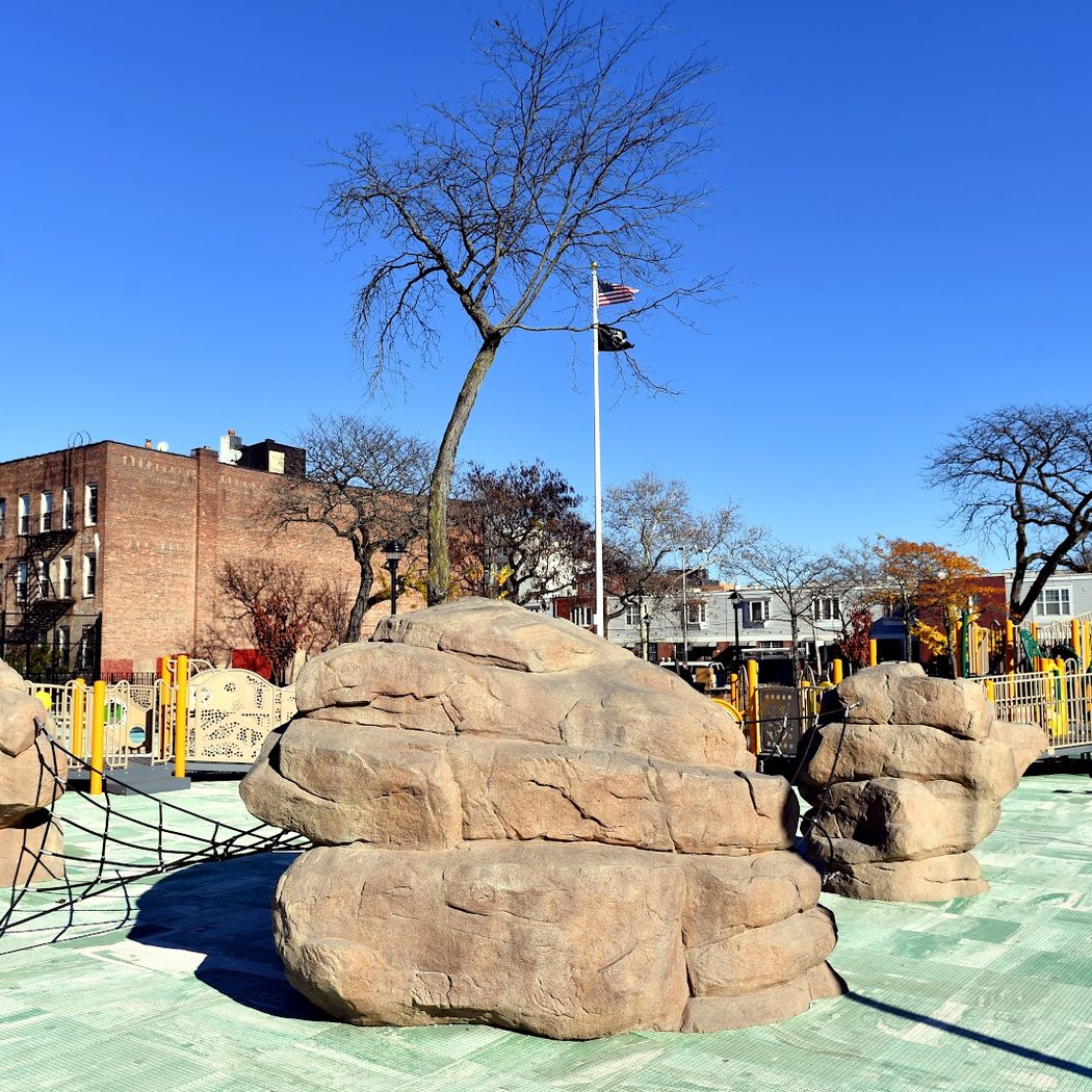Lion's Pride Playground 3