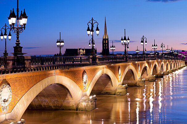 Pont de Pierre 1