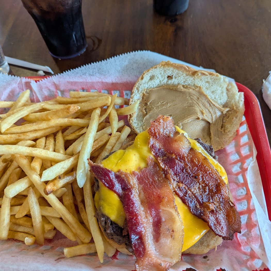 Dan's Downtown Tavern 2