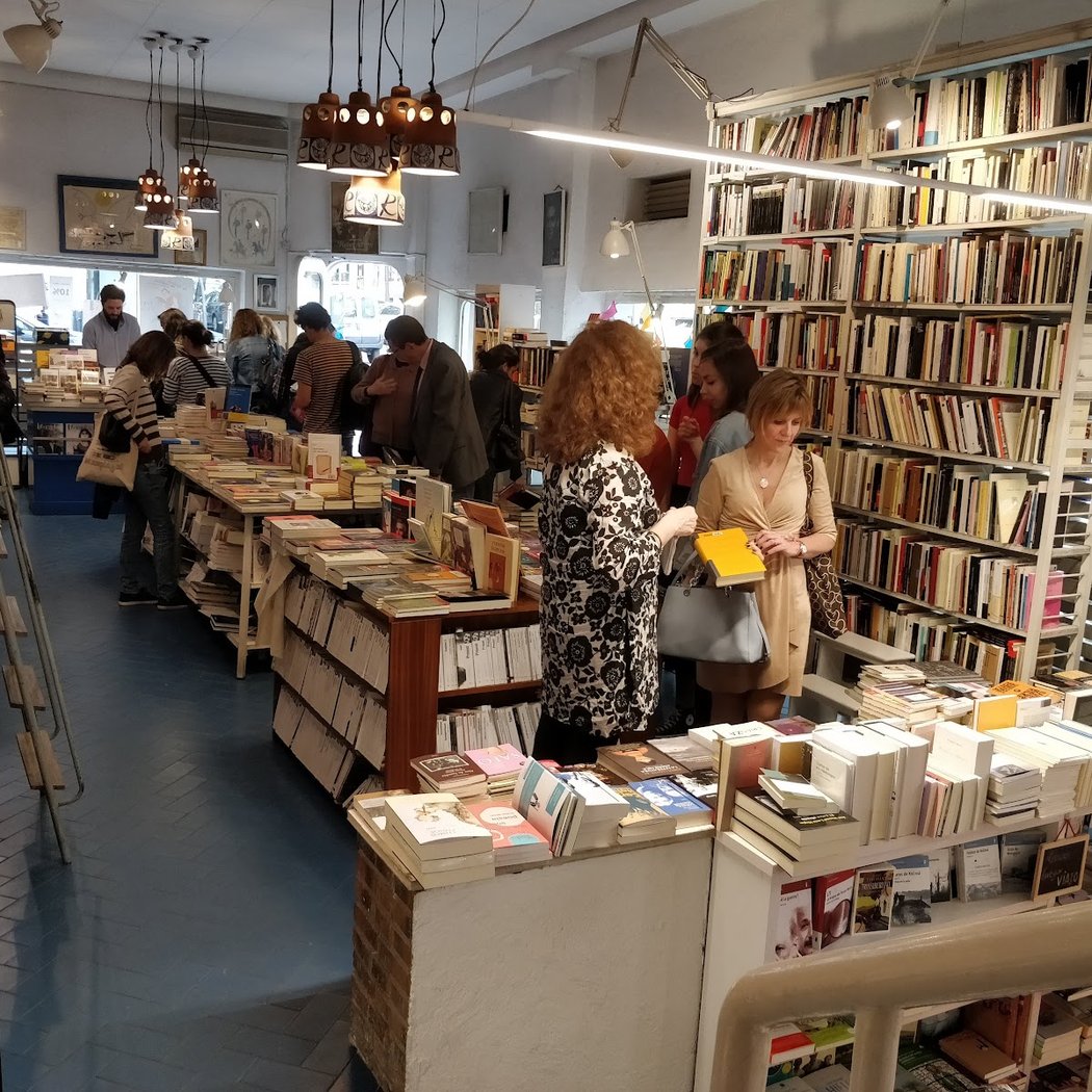 Presentación literaria: KATIXA AGIRRE, Servicio interior (Tusquets) 3
