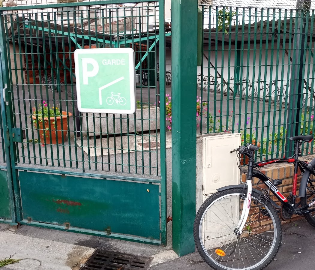 Atelier d'auto-réparation 2
